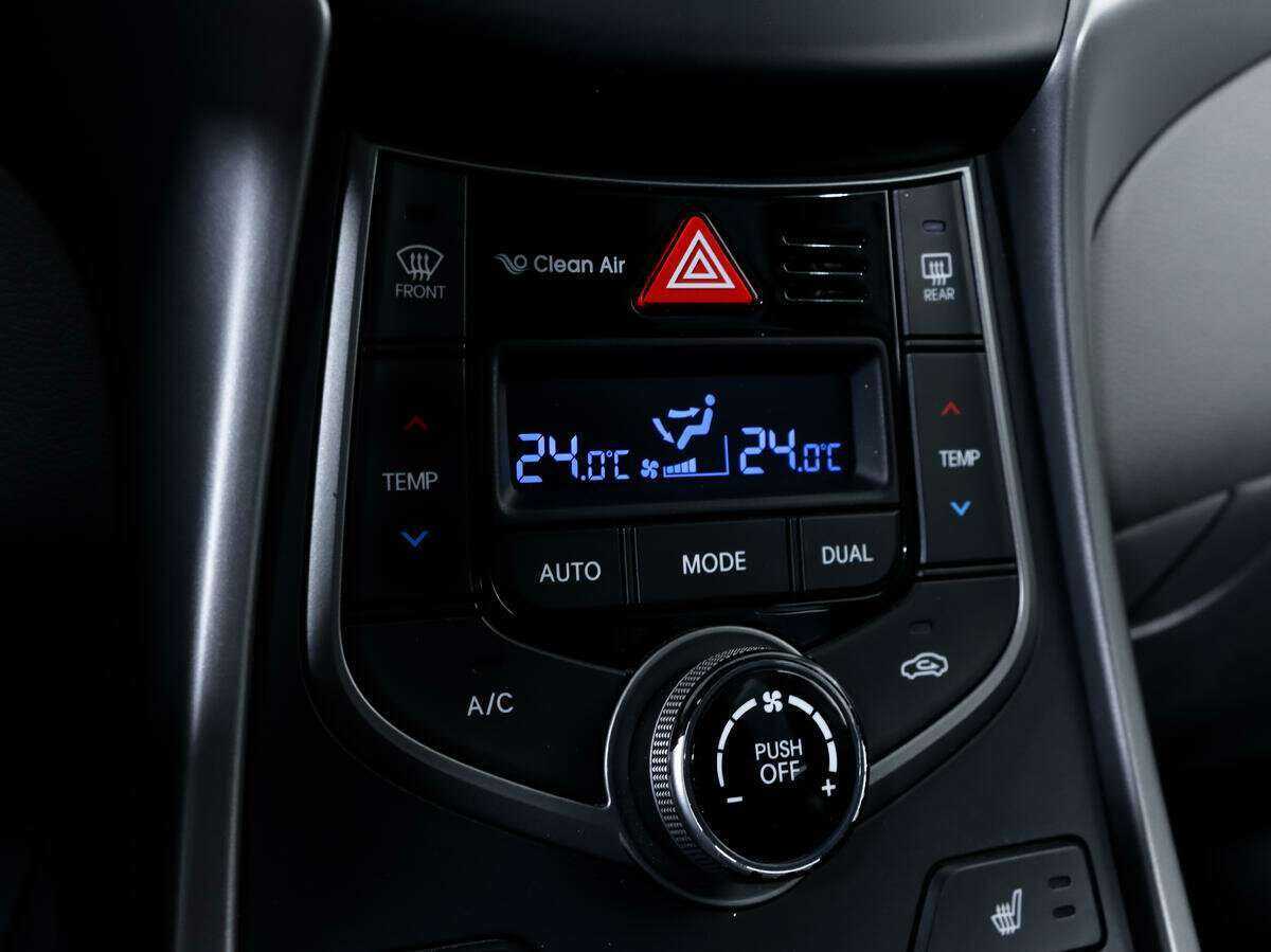Hyundai Elantra 2014 года с пробегом. Фото: #13