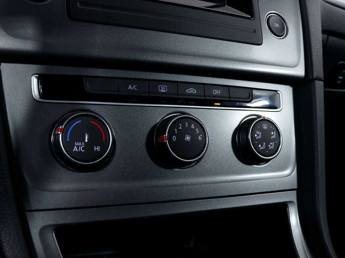 Volkswagen Golf 2013 года с пробегом. Фото: #12