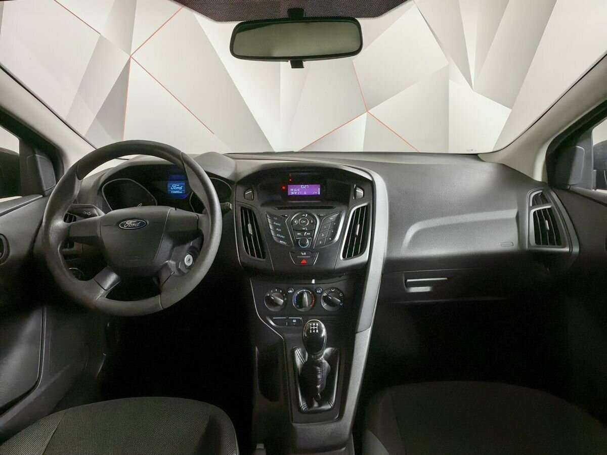 Ford Focus 2012 года с пробегом. Фото: #9