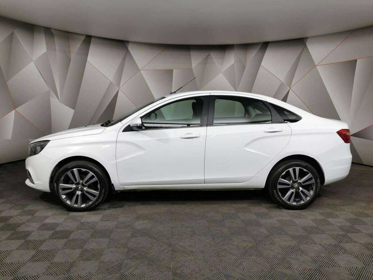 Lada (ВАЗ) Vesta 2018 года с пробегом. Фото: #4