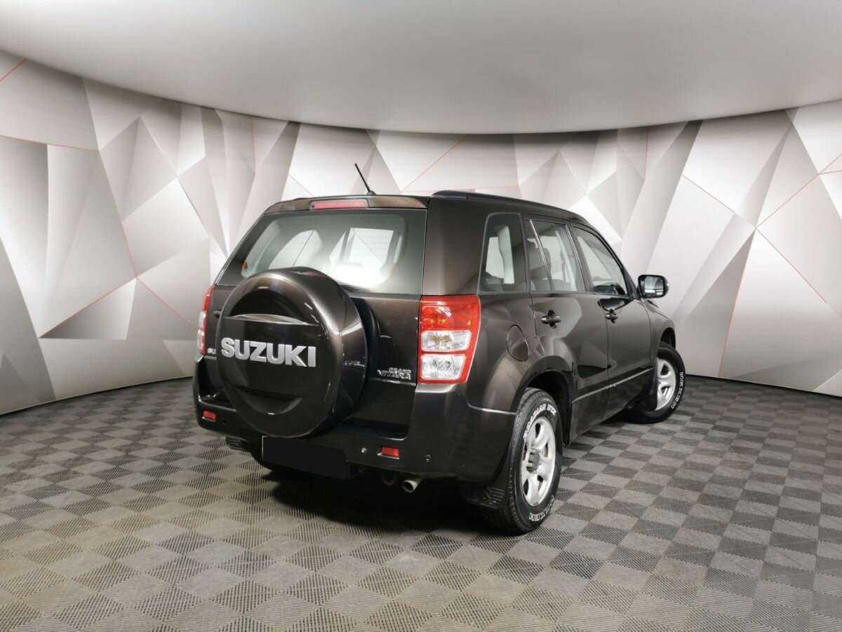 Suzuki Grand Vitara 2013 года с пробегом. Фото: #1