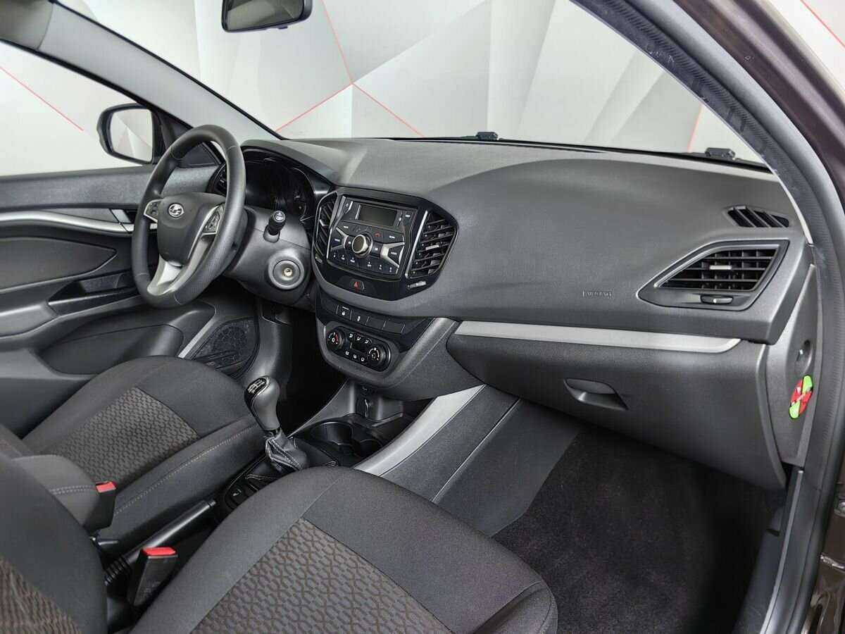 Lada (ВАЗ) Vesta 2021 года с пробегом. Фото: #8