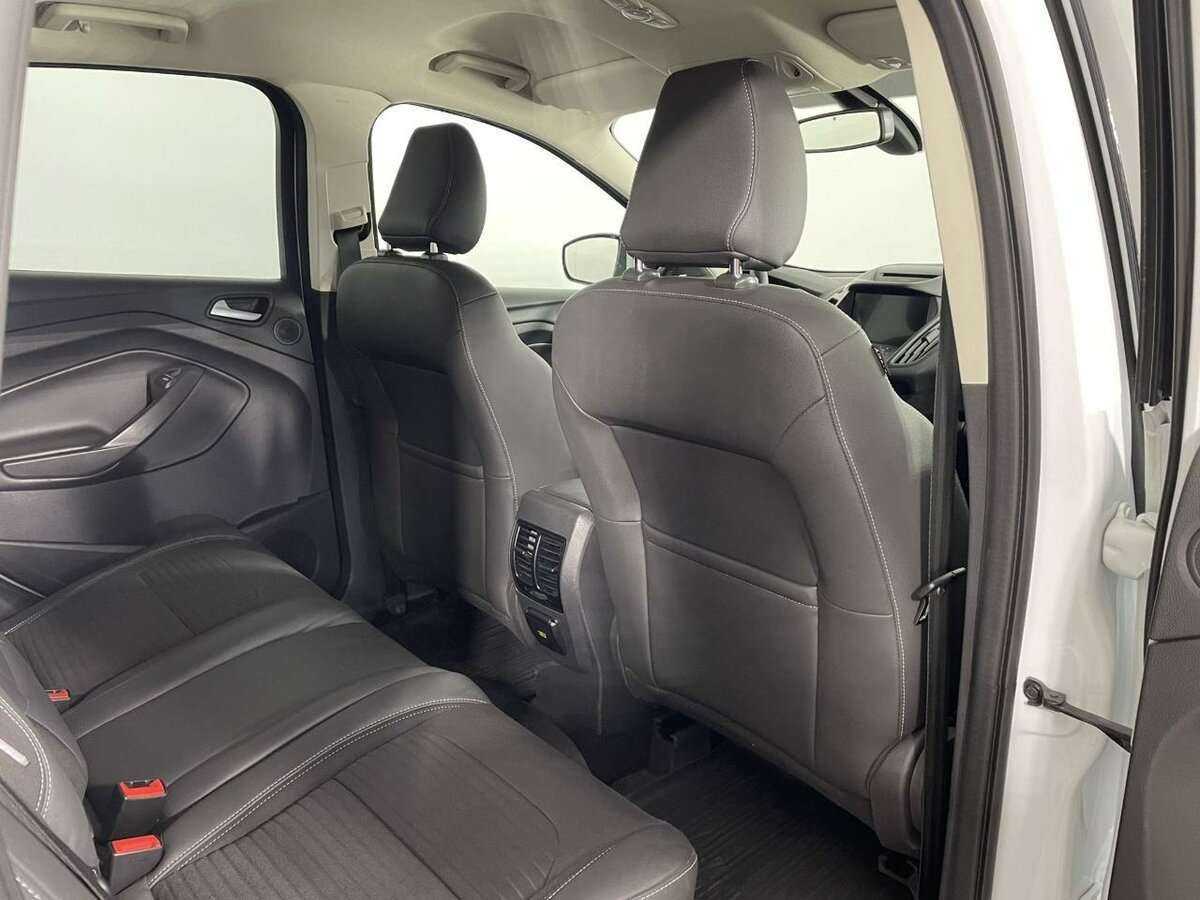 Ford Kuga 2017 года с пробегом. Фото: #13
