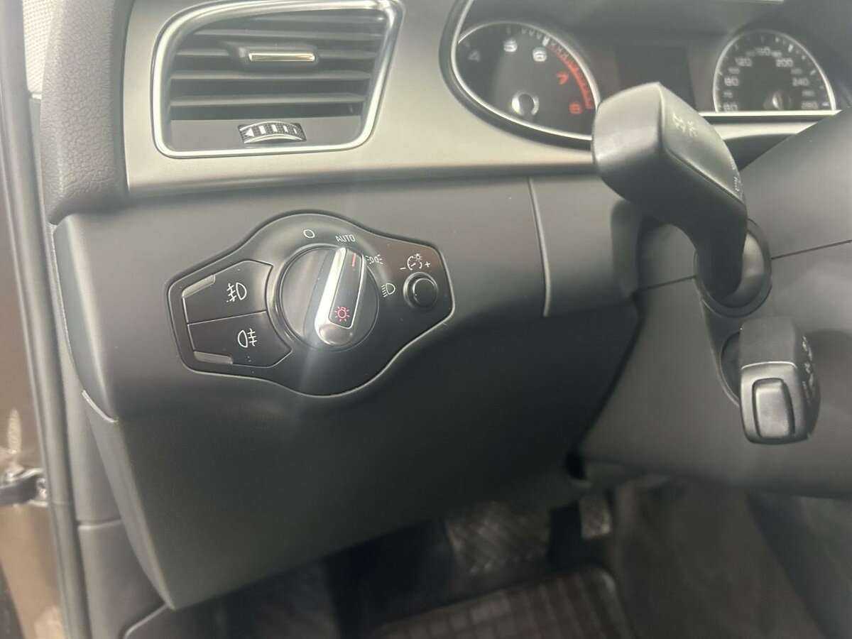 Audi A4 2014 года с пробегом. Фото: #8