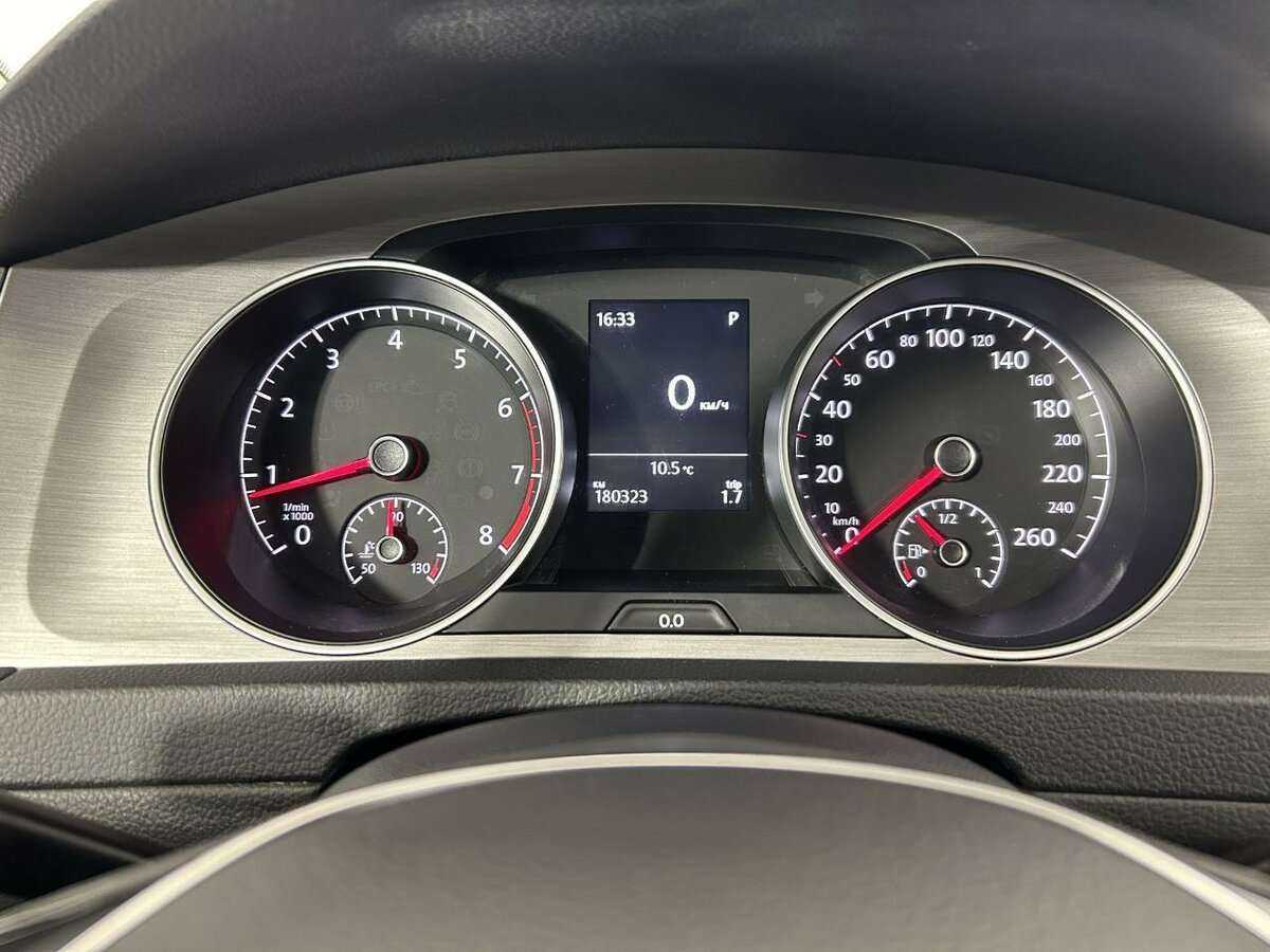 Volkswagen Golf 2015 года с пробегом. Фото: #10