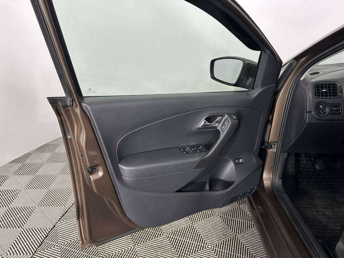 Volkswagen Polo 2016 года с пробегом. Фото: #7