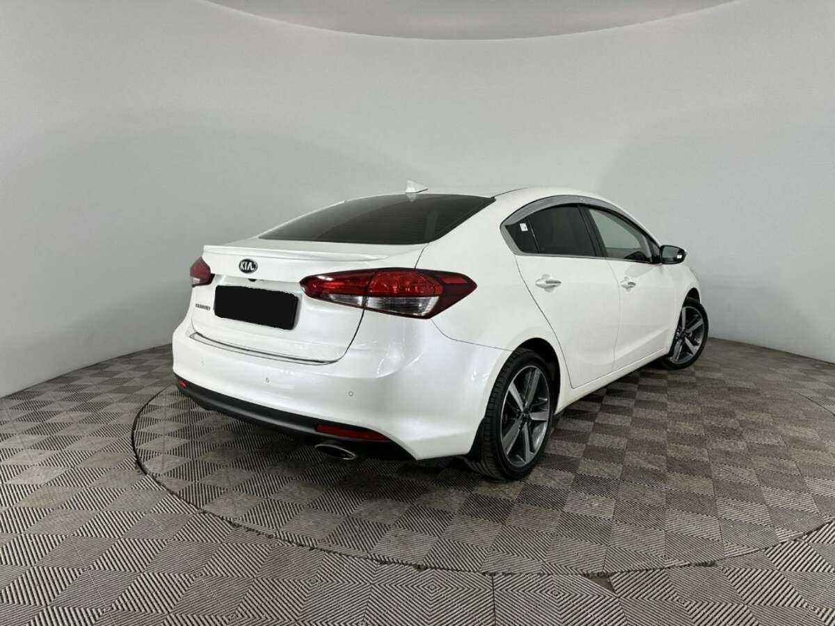 Kia Cerato 2017 года с пробегом. Фото: #5