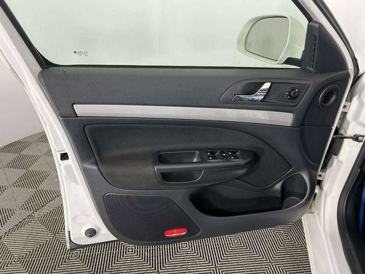 Skoda Octavia 2012 года с пробегом. Фото: #7