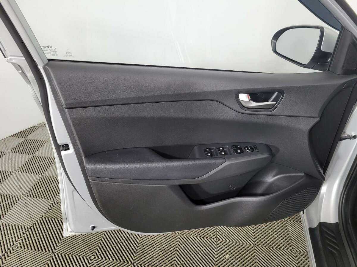 Hyundai Solaris 2021 года с пробегом. Фото: #7