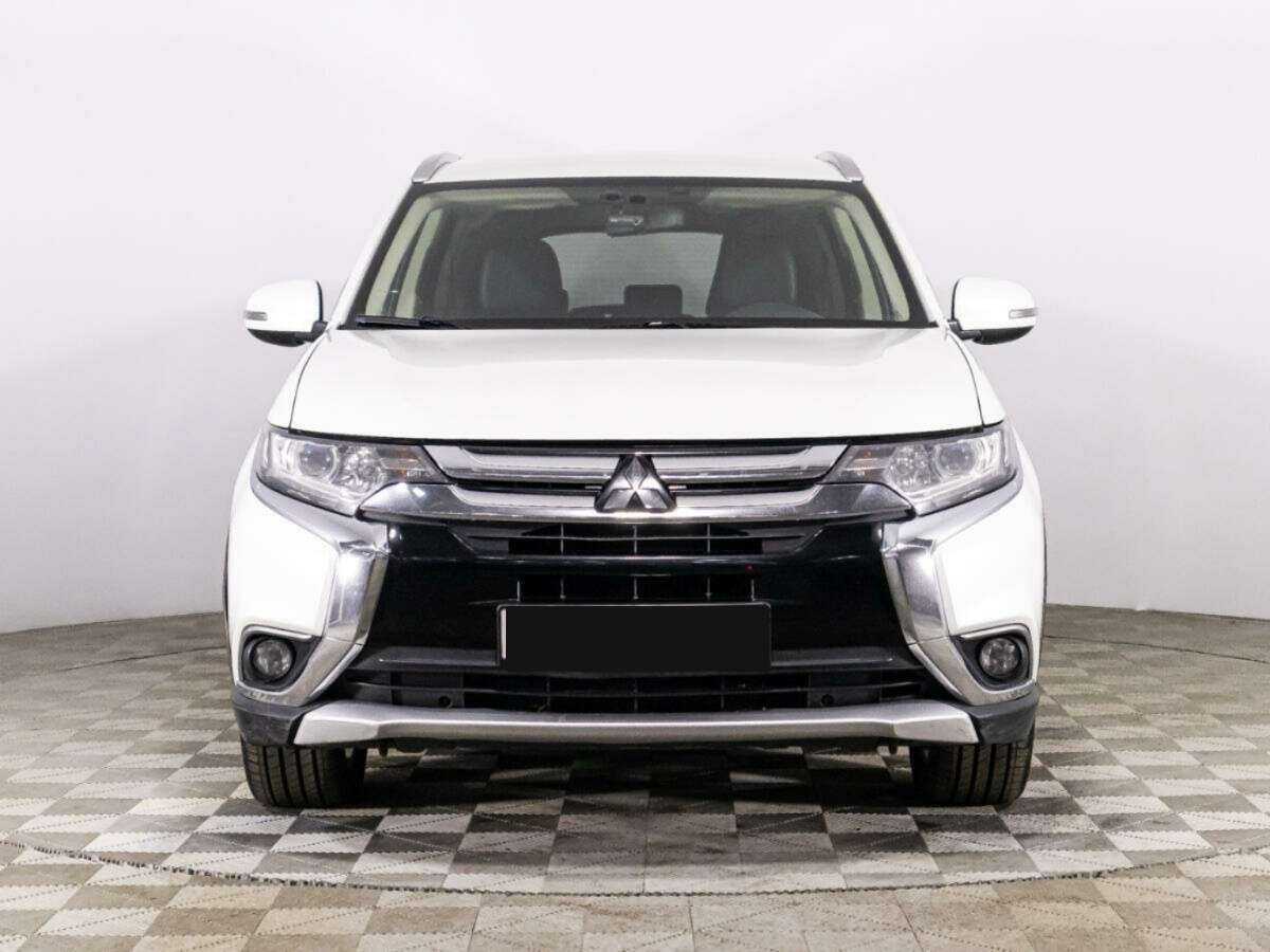 Mitsubishi Outlander 2017 года с пробегом. Фото: #1