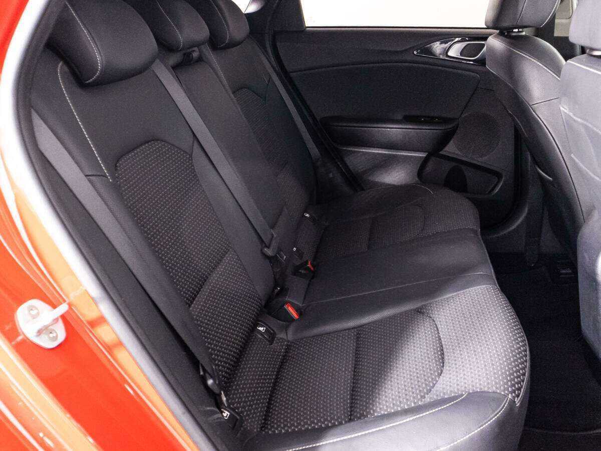 Kia Ceed 2019 года с пробегом. Фото: #23