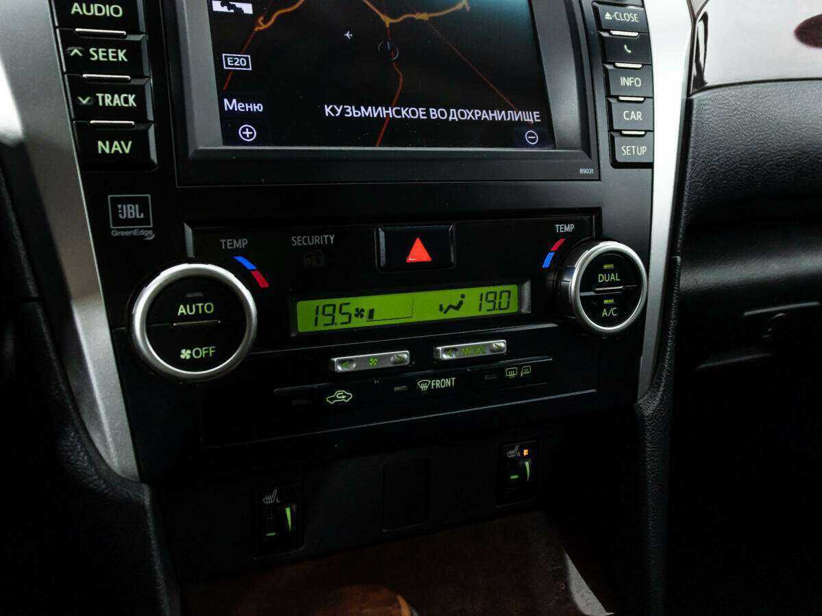 Toyota Camry 2012 года с пробегом. Фото: #17