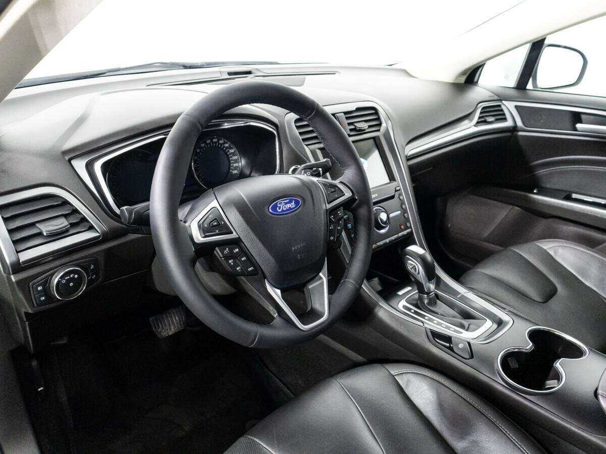 Ford Mondeo 2017 года с пробегом. Фото: #9