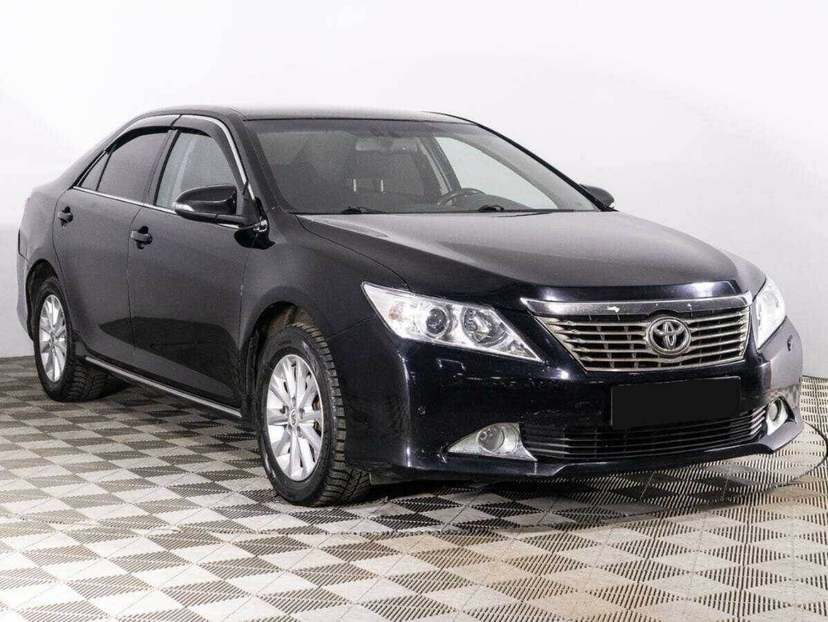 Toyota Camry 2012 года с пробегом. Фото: #2