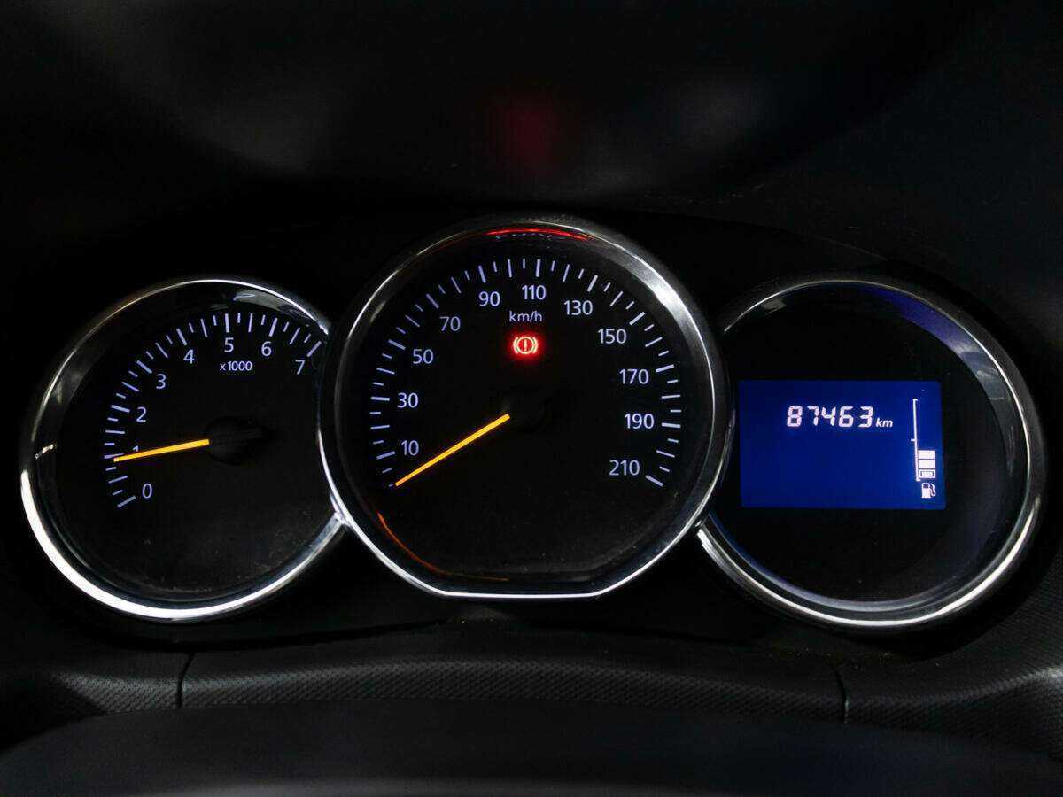 Renault Duster 2015 года с пробегом. Фото: #11