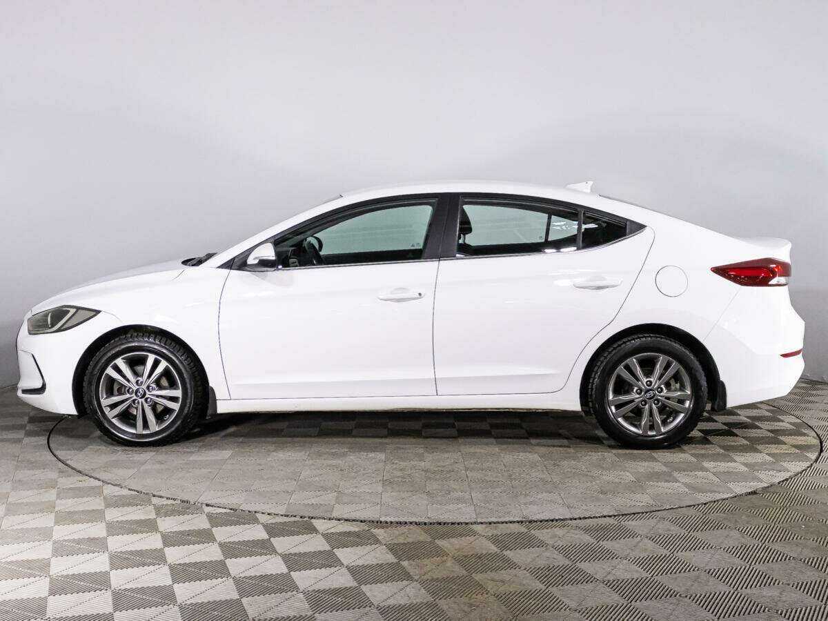 Hyundai Elantra 2017 года с пробегом. Фото: #7