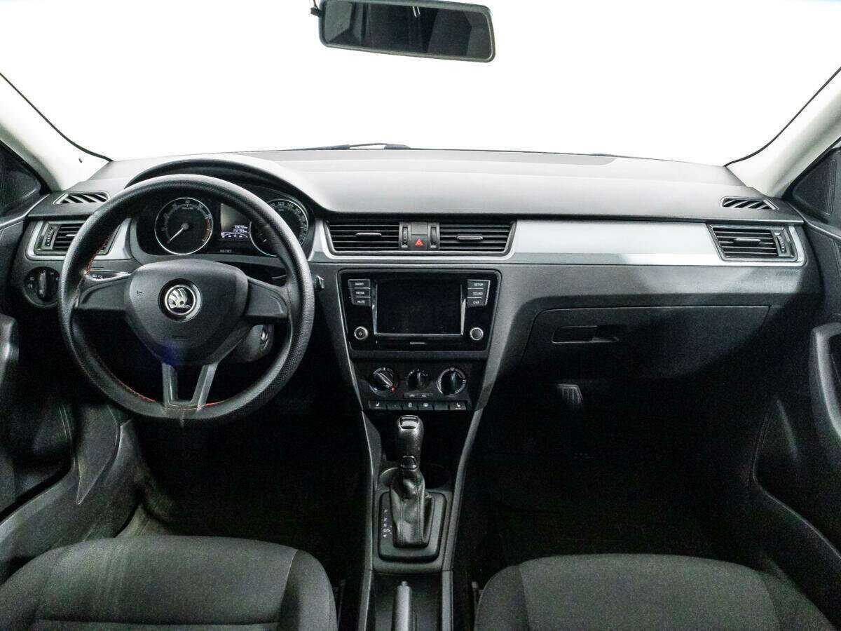 Skoda Rapid 2018 года с пробегом. Фото: #12