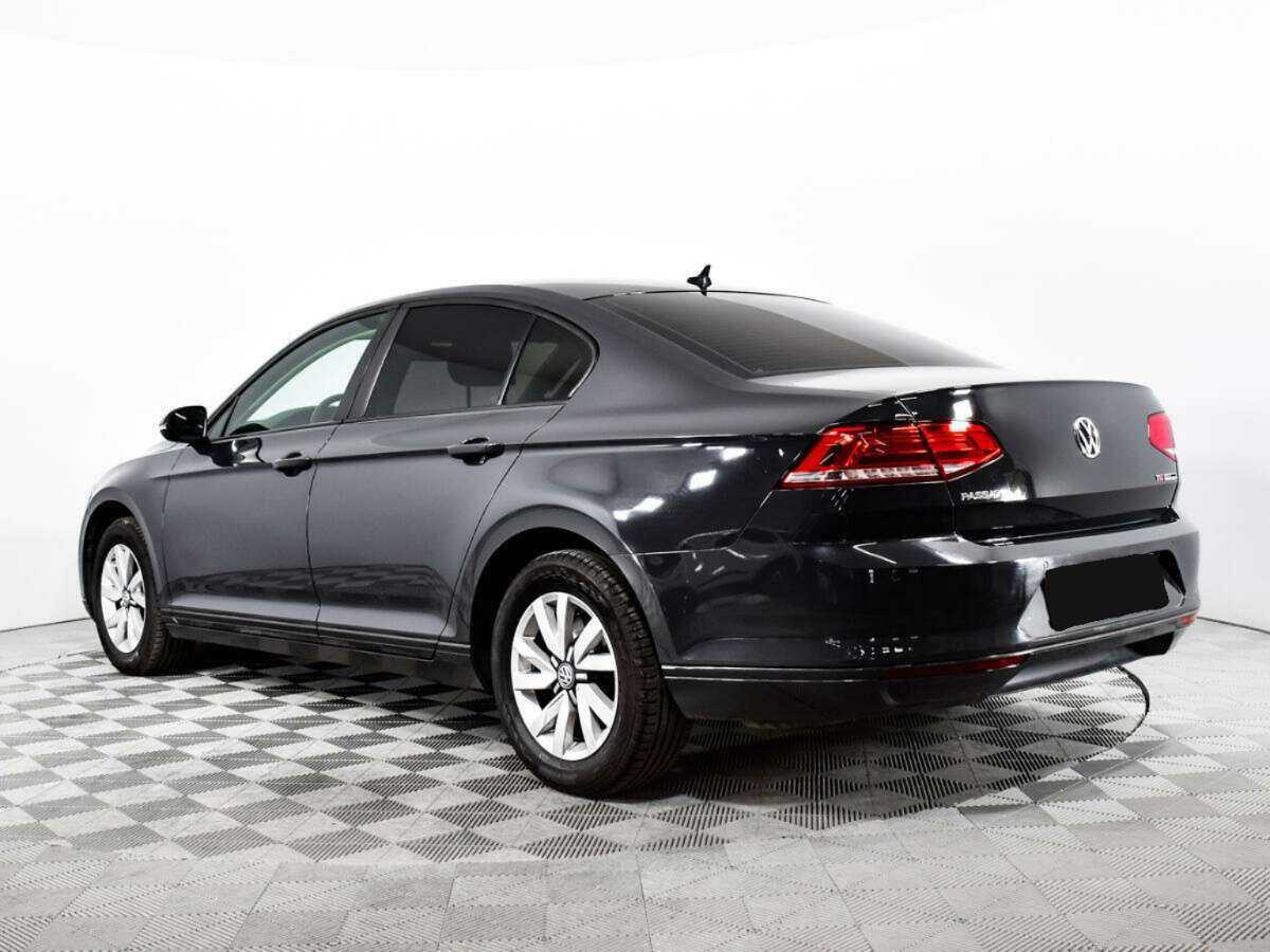 Volkswagen Passat 2017 года с пробегом. Фото: #6