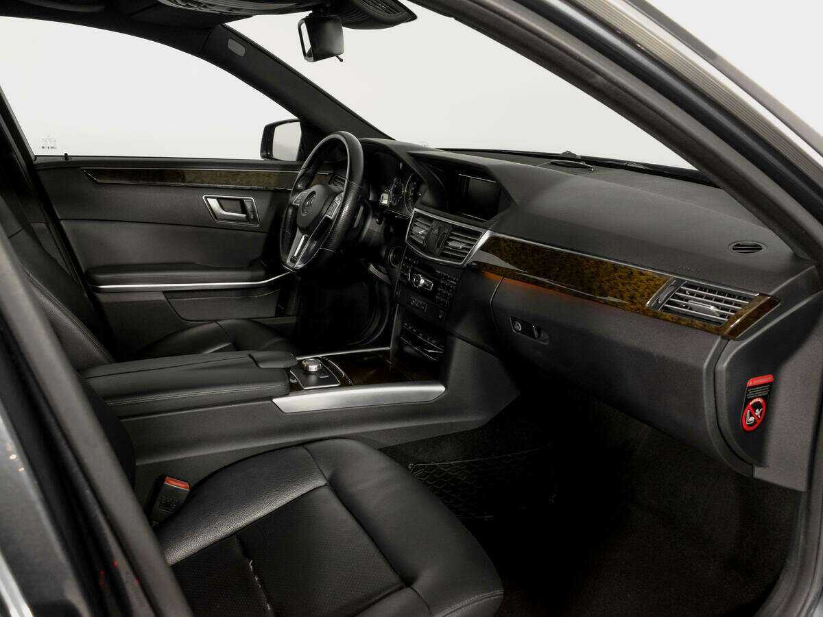 Mercedes-Benz E-Класс 2012 года с пробегом. Фото: #8