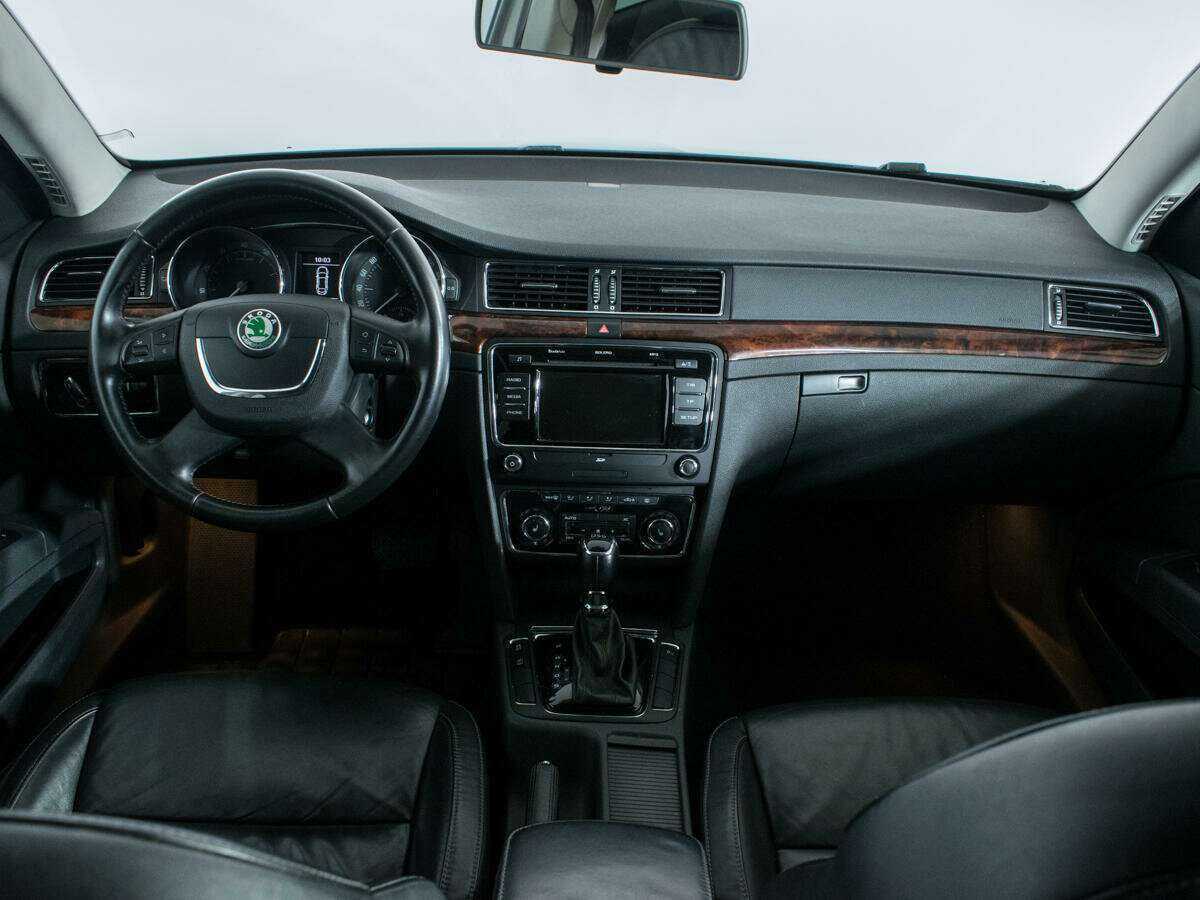 Skoda Superb 2013 года с пробегом. Фото: #11