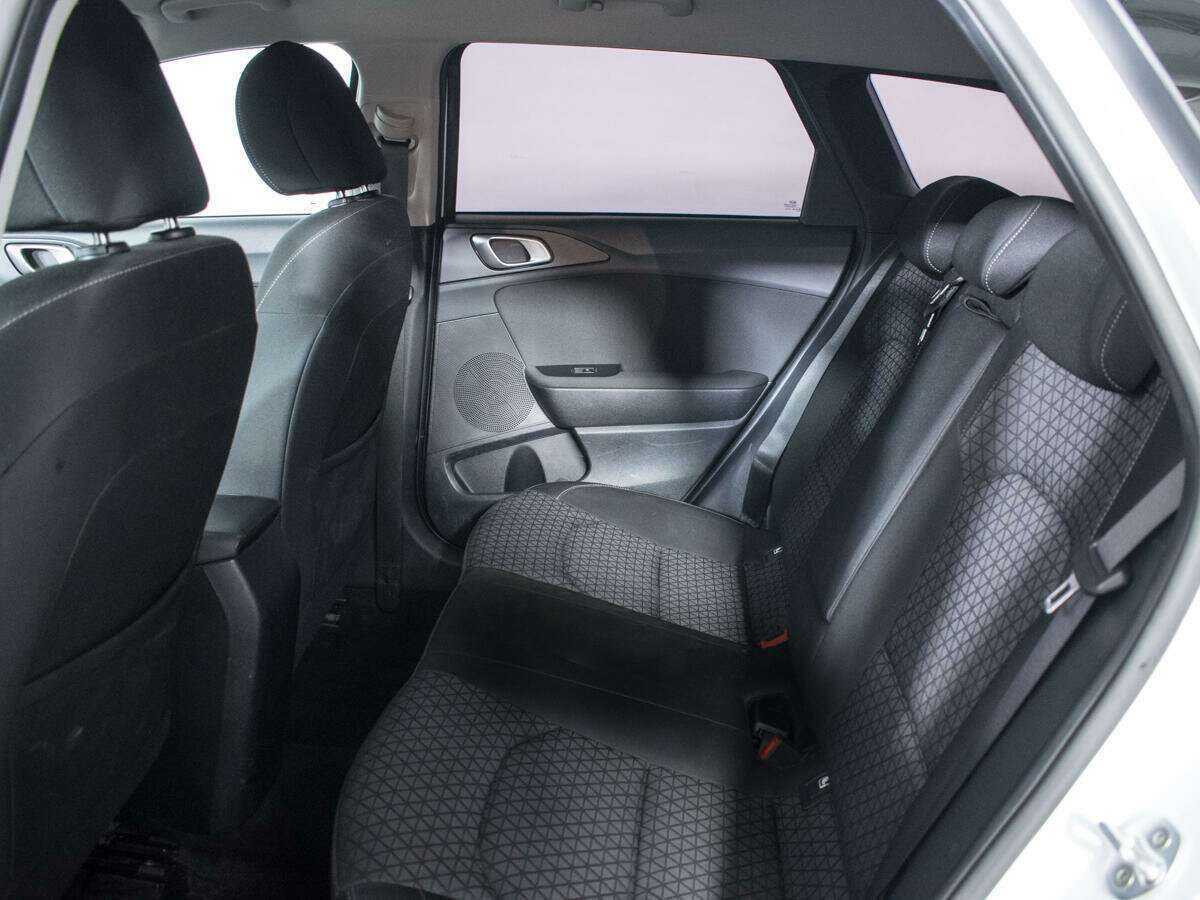 Kia Ceed 2020 года с пробегом. Фото: #9