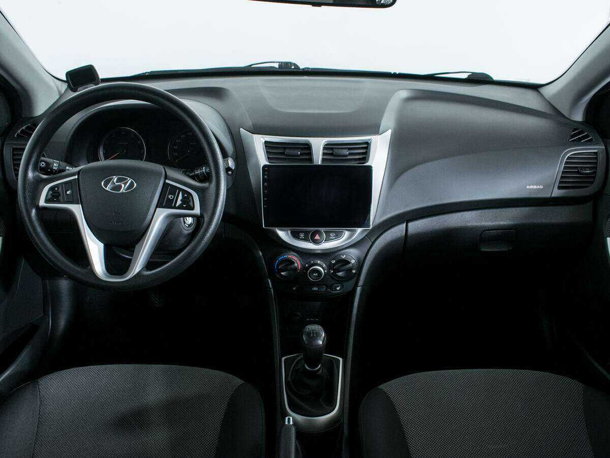 Hyundai Solaris 2012 года с пробегом. Фото: #11