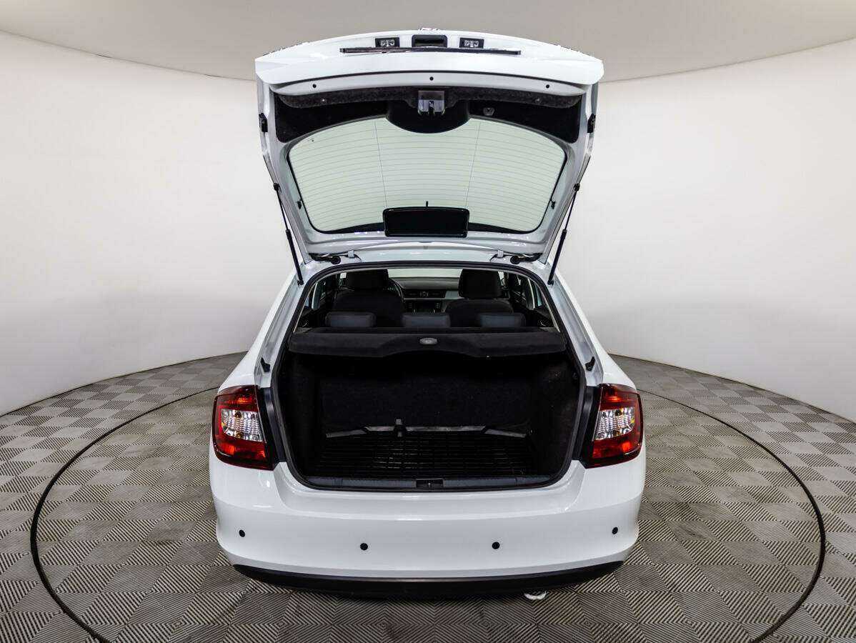 Skoda Rapid 2017 года с пробегом. Фото: #12