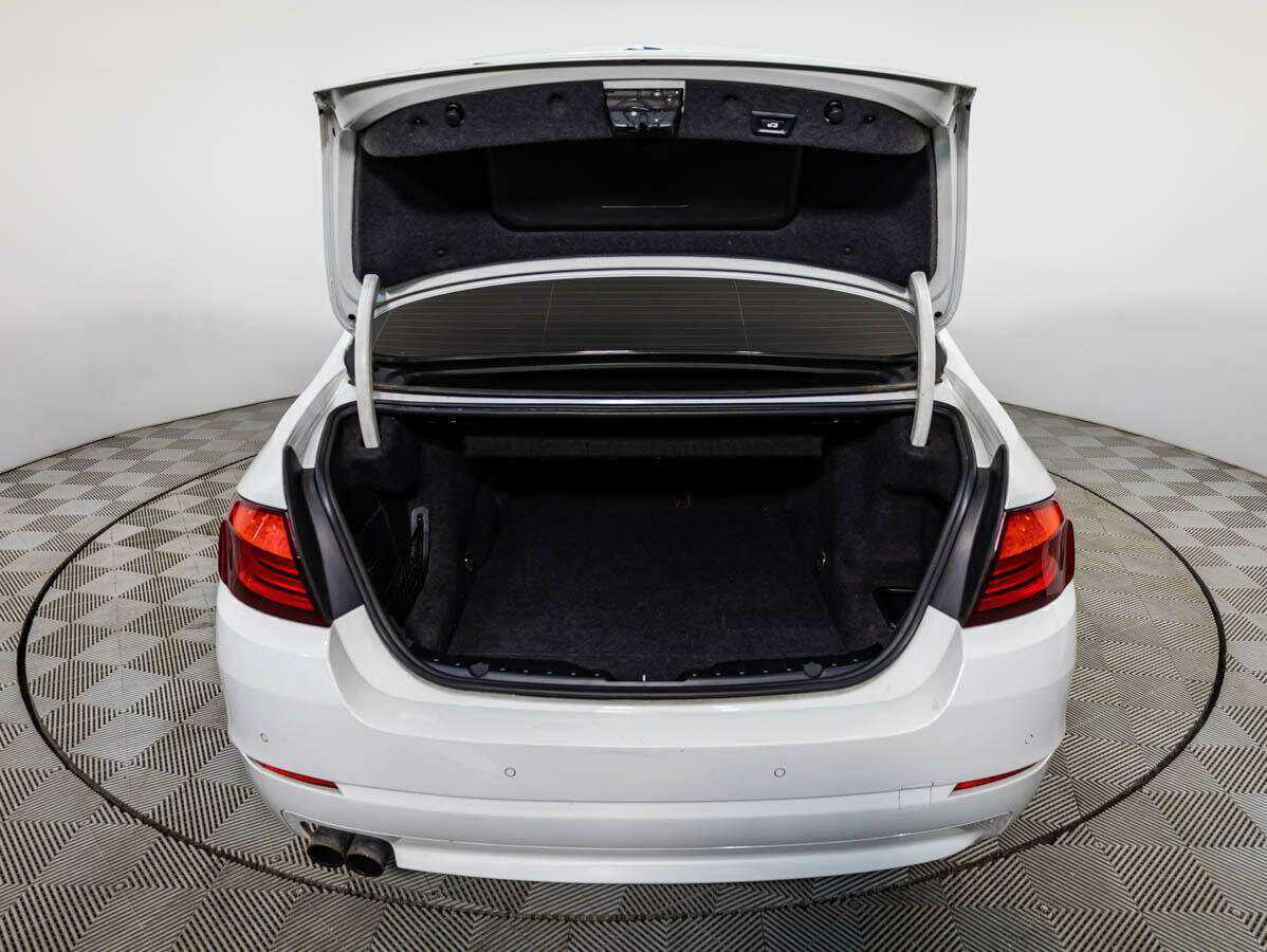 BMW 5 серии 2012 года с пробегом. Фото: #15