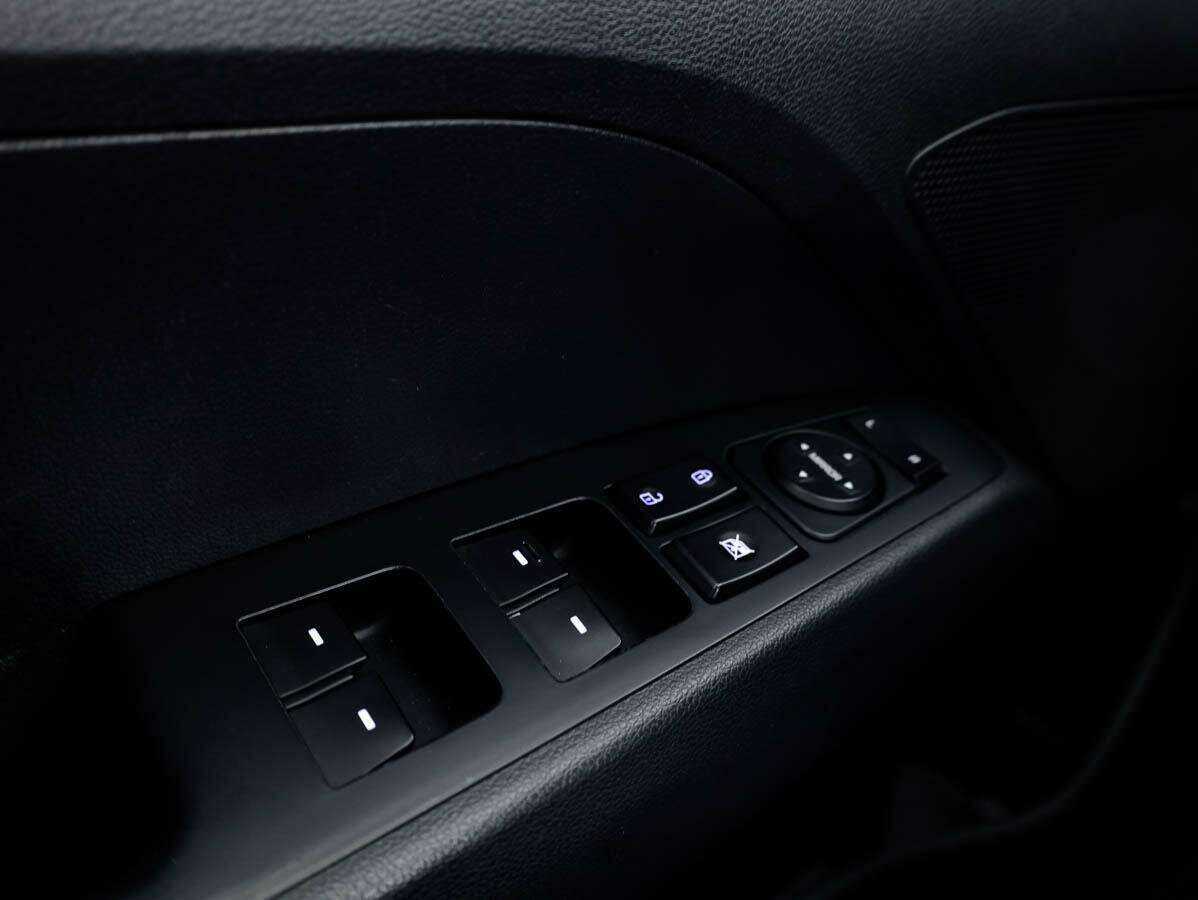 Hyundai Elantra 2018 года с пробегом. Фото: #11