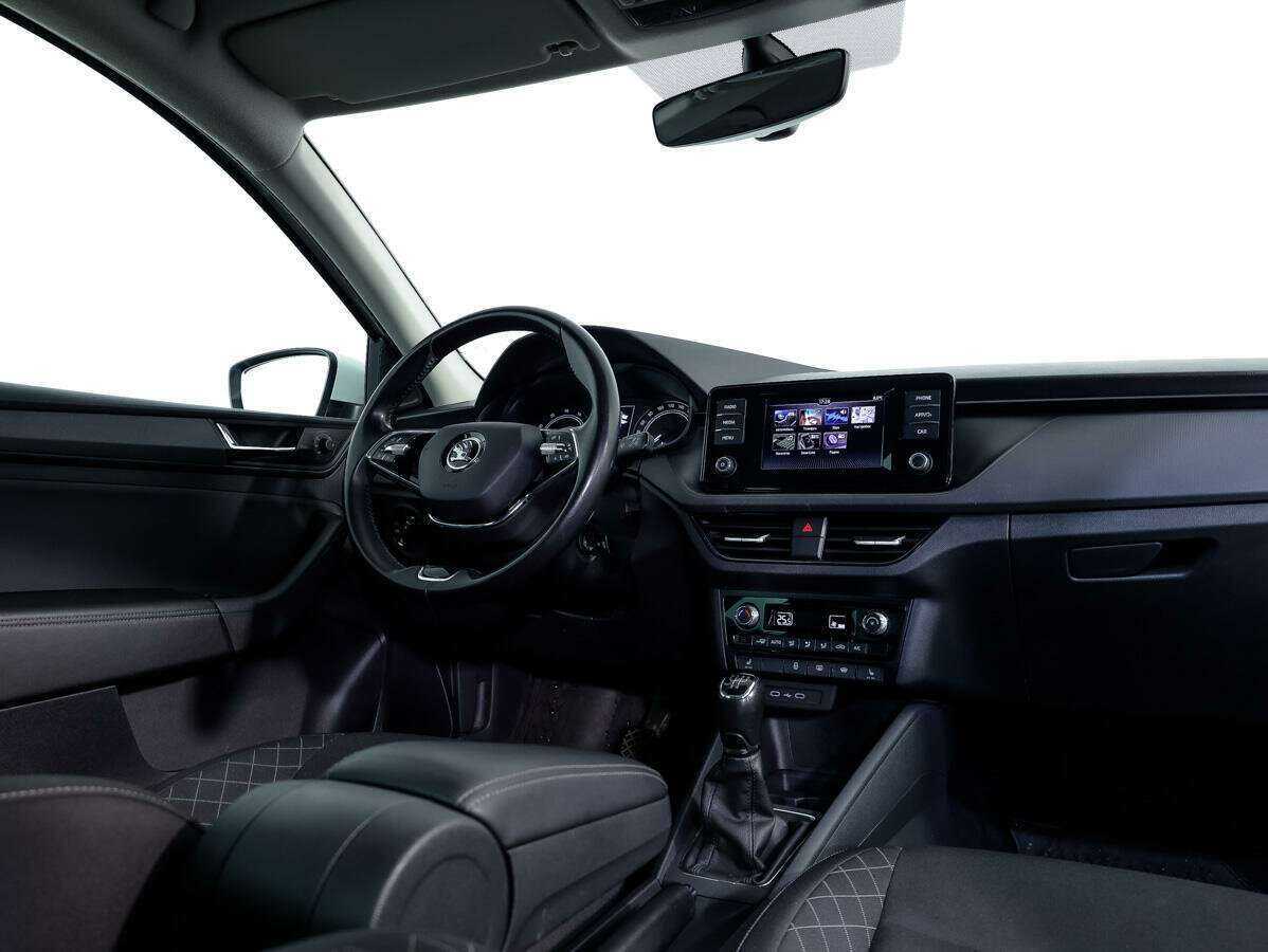 Skoda Rapid 2021 года с пробегом. Фото: #6