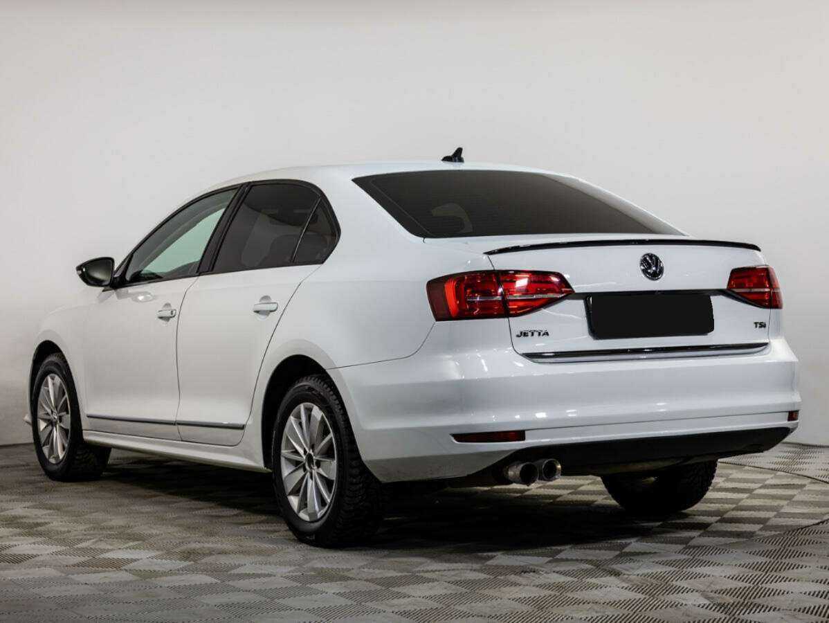 Volkswagen Jetta 2017 года с пробегом. Фото: #5