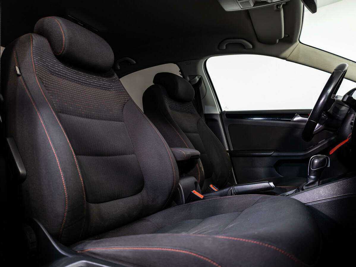 Volkswagen Jetta 2017 года с пробегом. Фото: #9