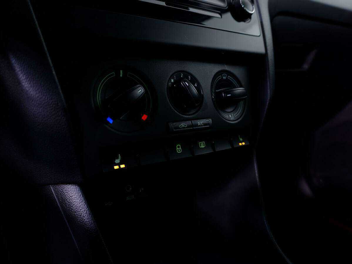 Skoda Rapid 2015 года с пробегом. Фото: #14