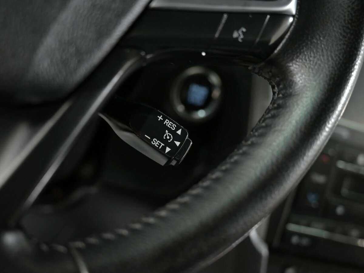 Toyota Camry 2017 года с пробегом. Фото: #12