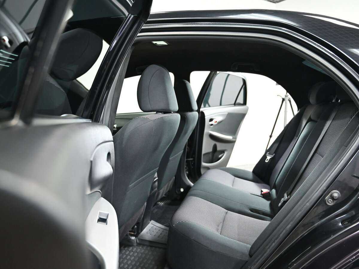 Toyota Corolla 2013 года с пробегом. Фото: #5