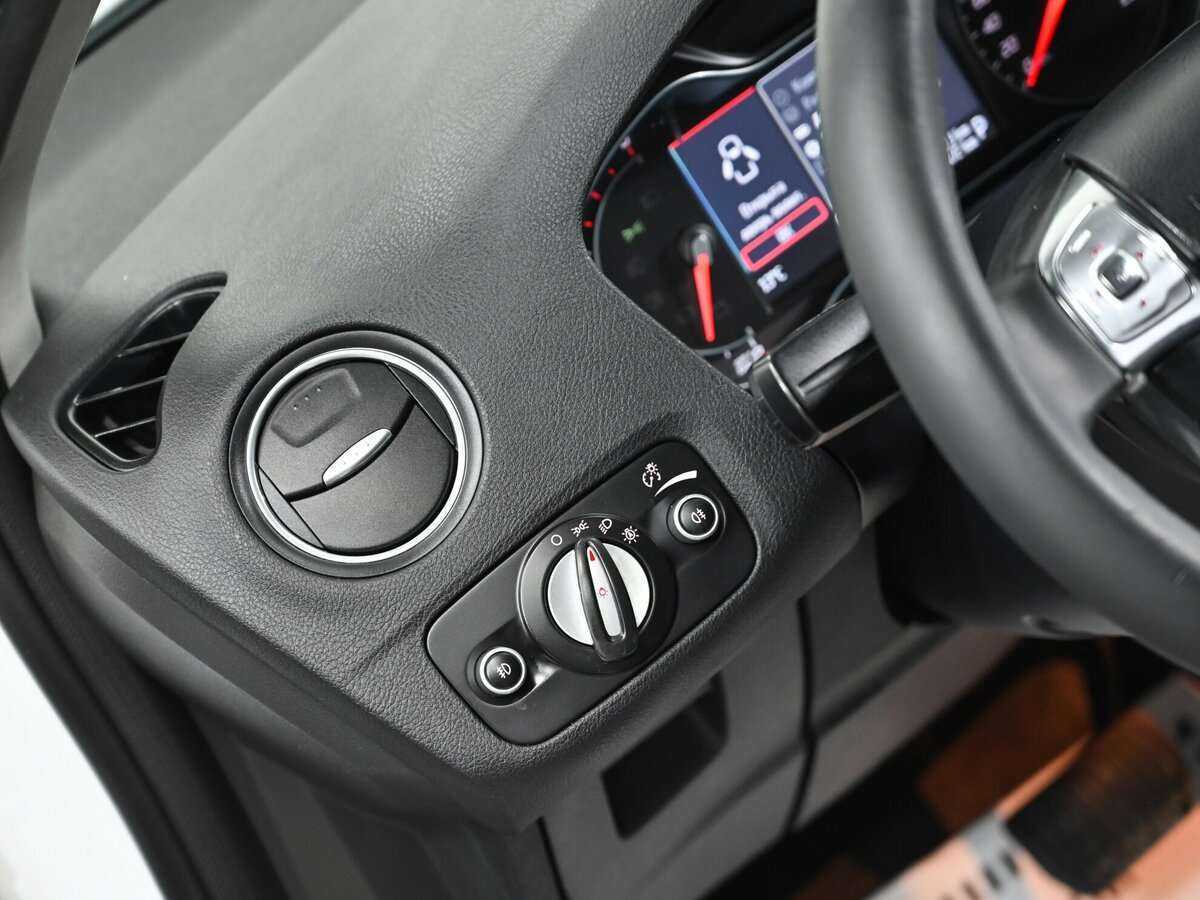 Ford Mondeo 2013 года с пробегом. Фото: #13