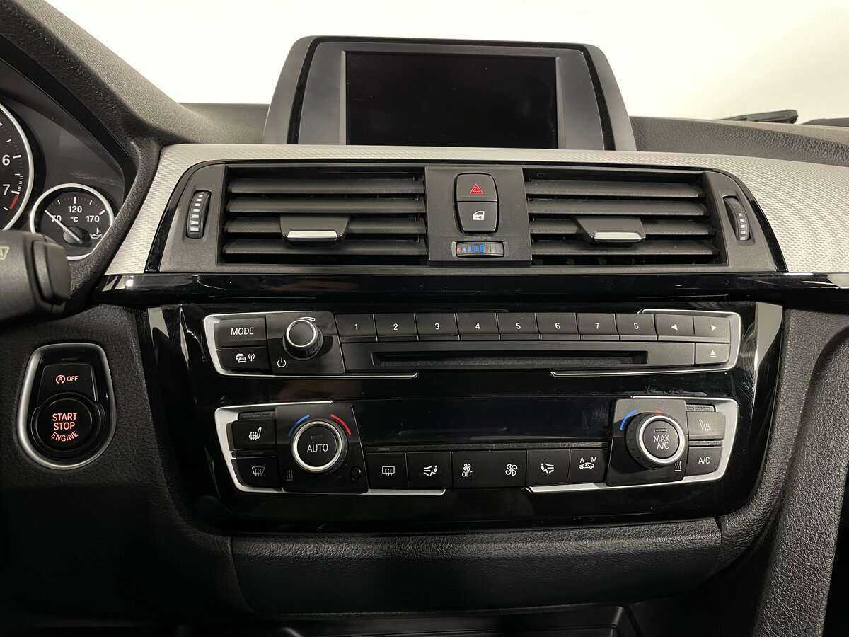 BMW 3 серии 2016 года с пробегом. Фото: #19