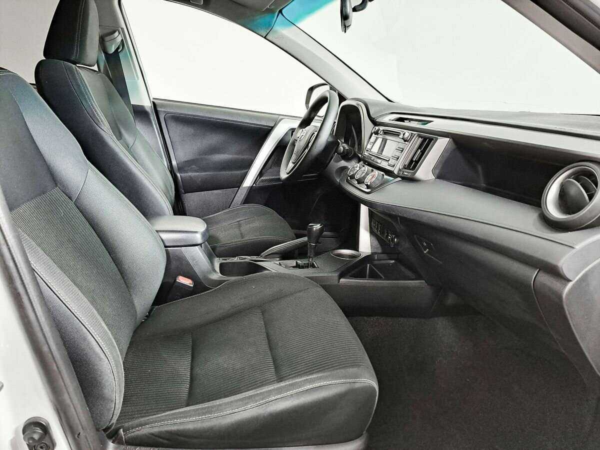 Toyota RAV4 2014 года с пробегом. Фото: #8