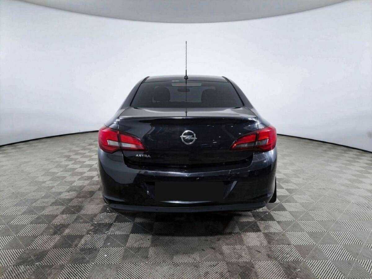 Opel Astra 2014 года с пробегом. Фото: #5