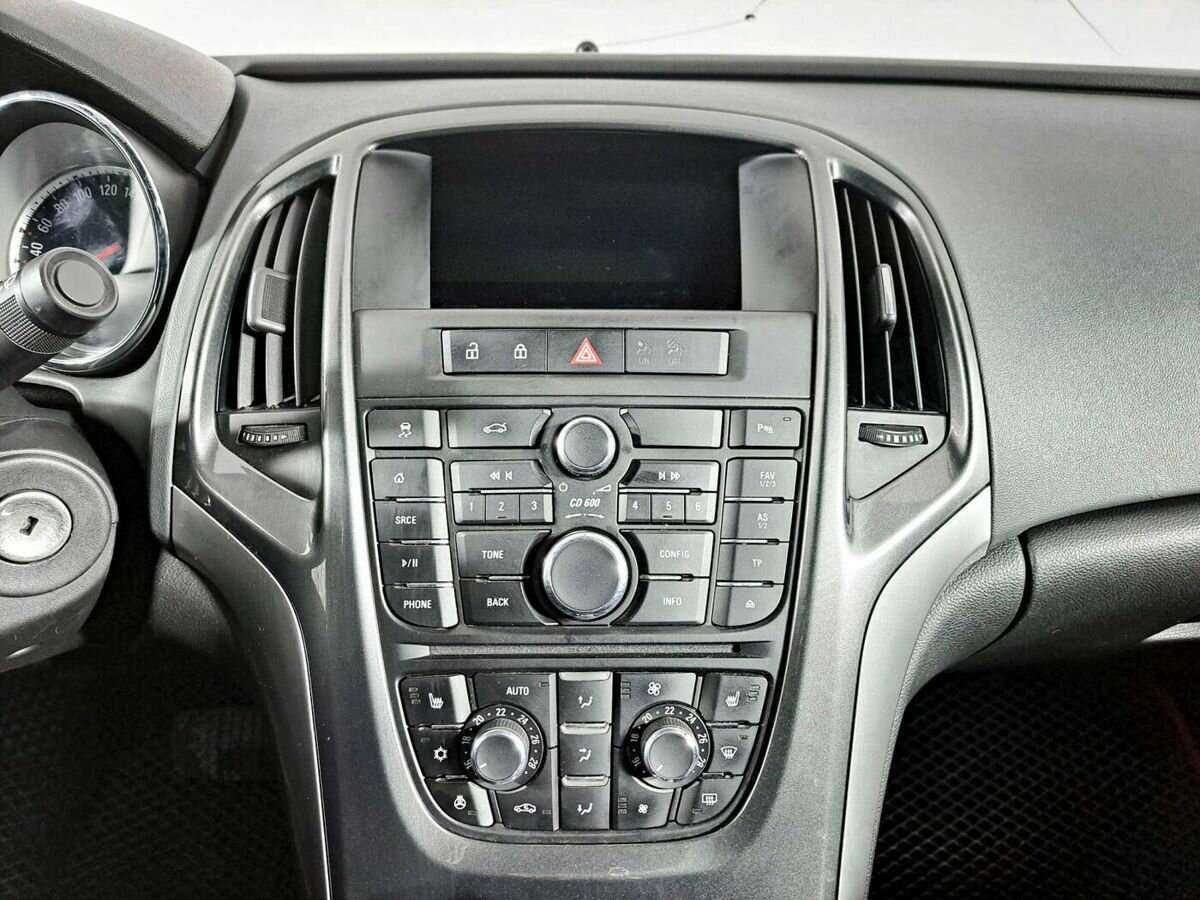 Opel Astra 2014 года с пробегом. Фото: #12