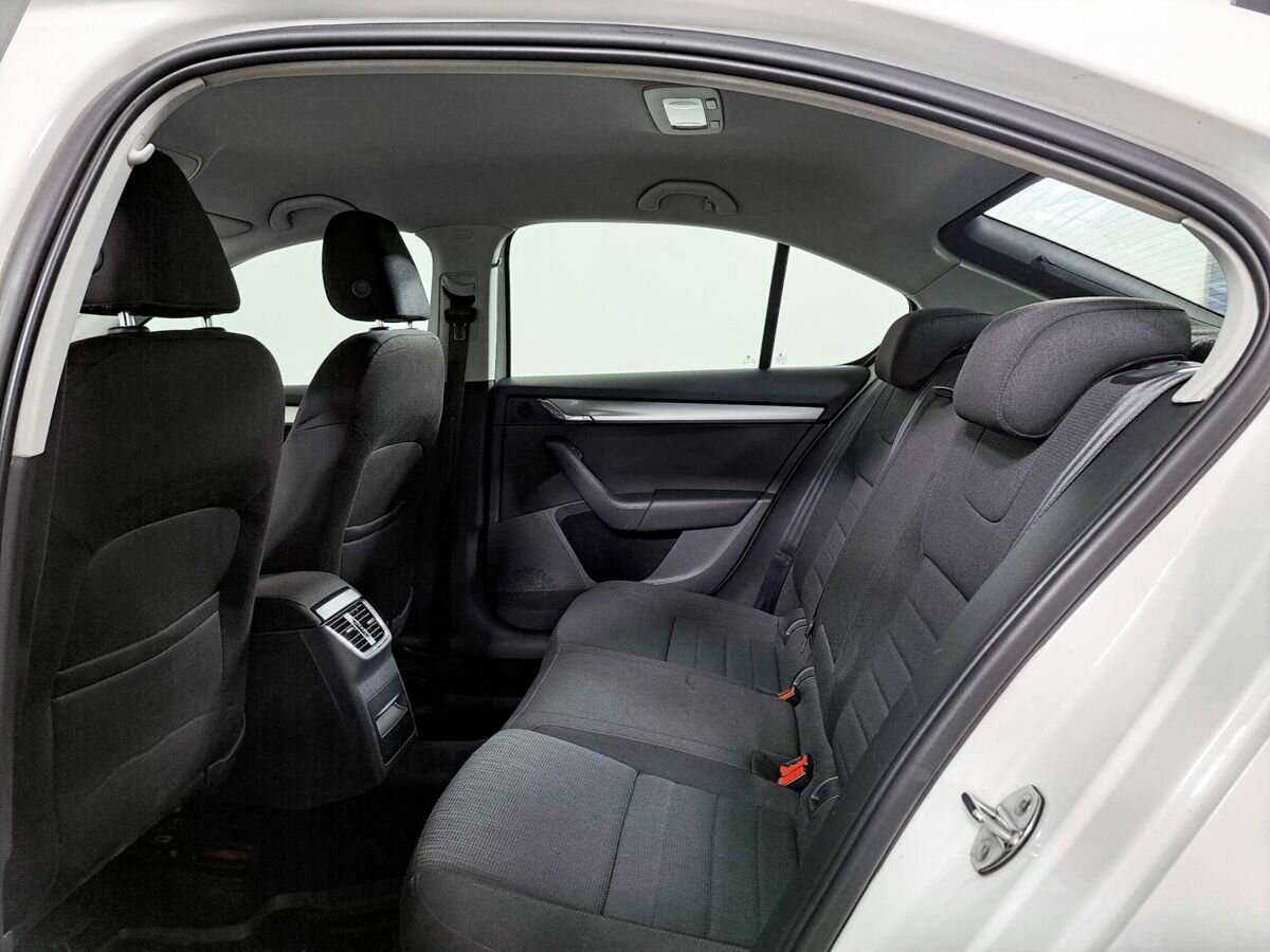 Skoda Octavia 2014 года с пробегом. Фото: #9