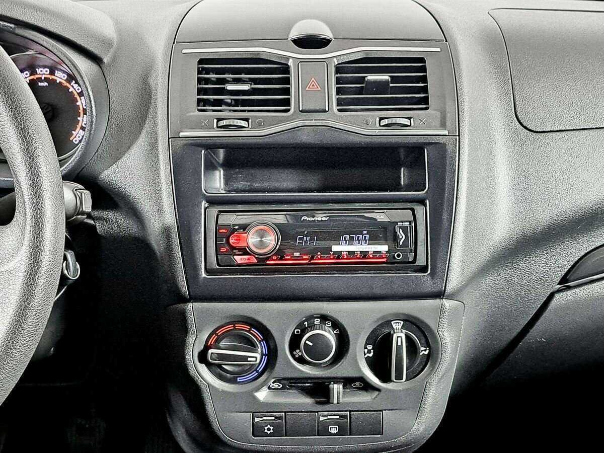 Lada (ВАЗ) Granta 2019 года с пробегом. Фото: #12