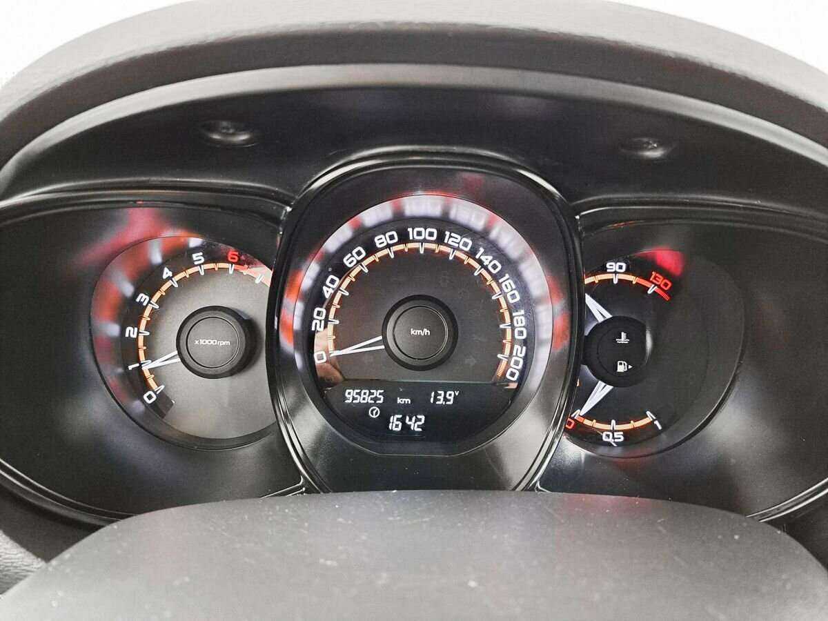 Lada (ВАЗ) Vesta 2020 года с пробегом. Фото: #10