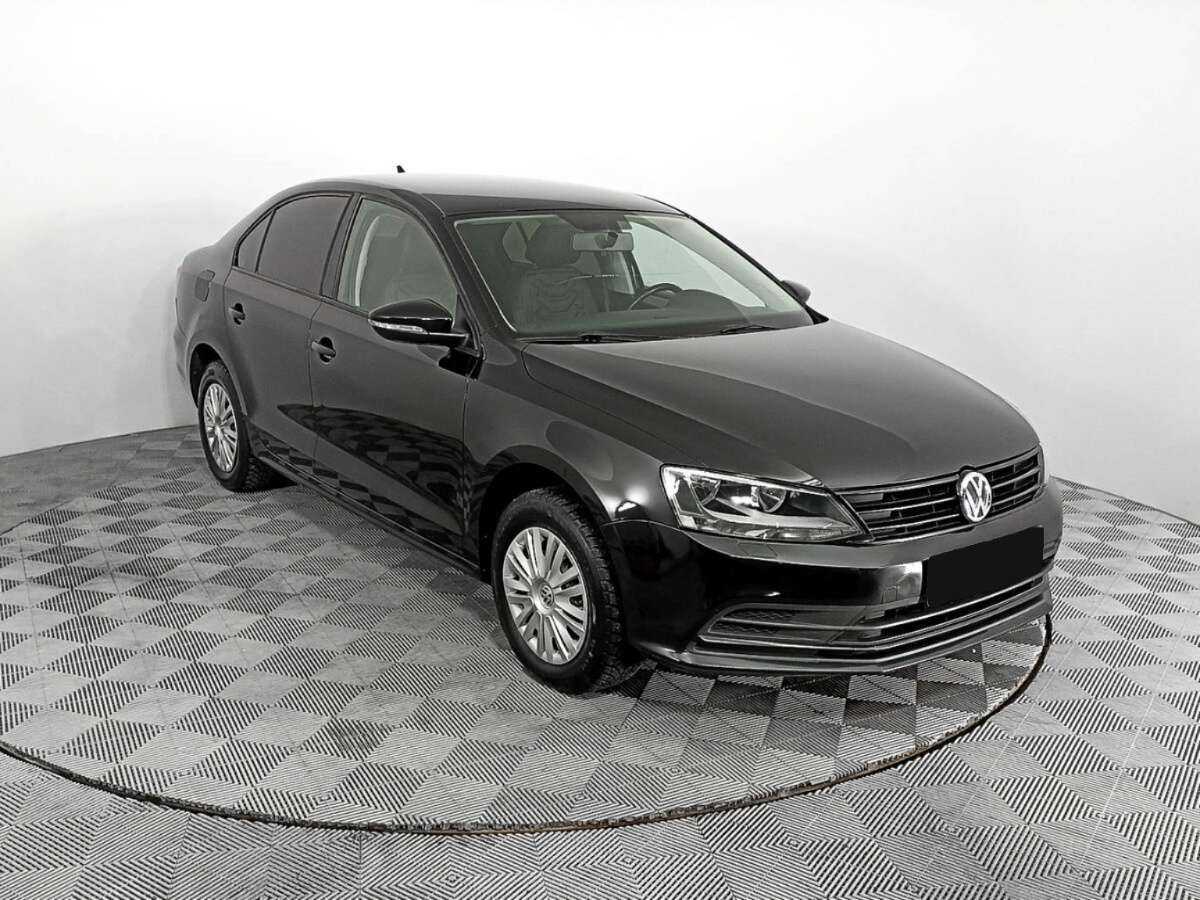 Volkswagen Jetta 2018 года с пробегом. Фото: #2