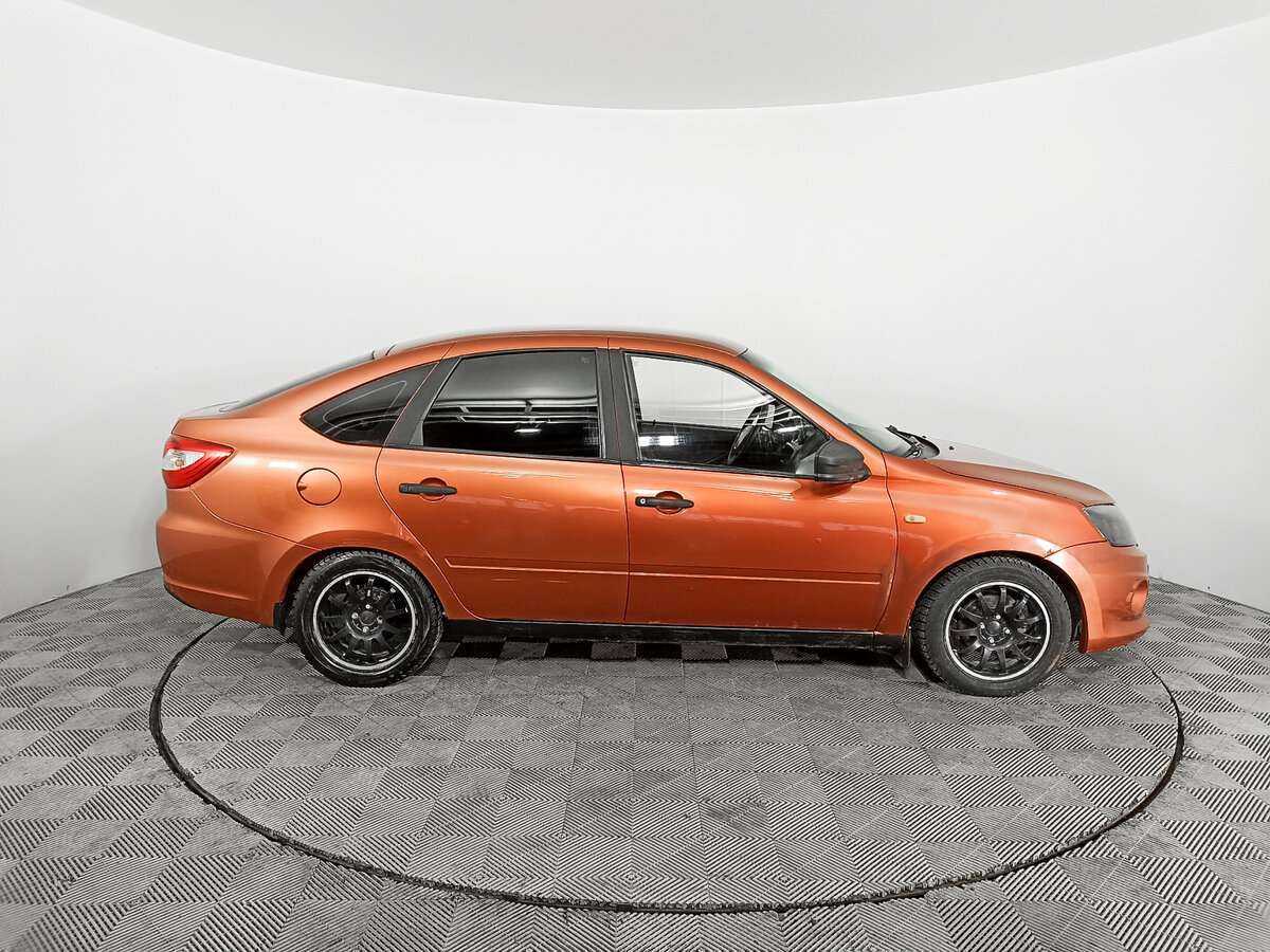 Lada (ВАЗ) Granta 2015 года с пробегом. Фото: #3