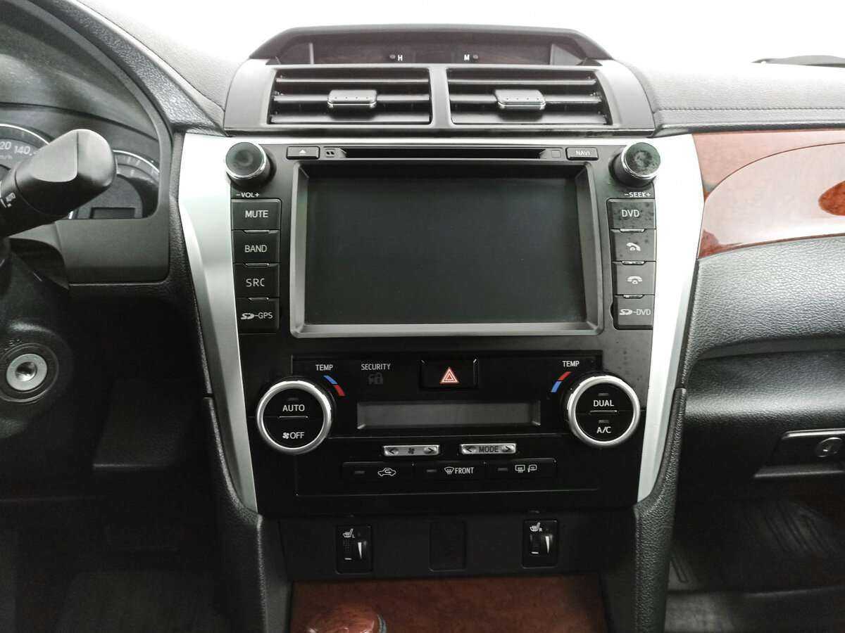 Toyota Camry 2012 года с пробегом. Фото: #12