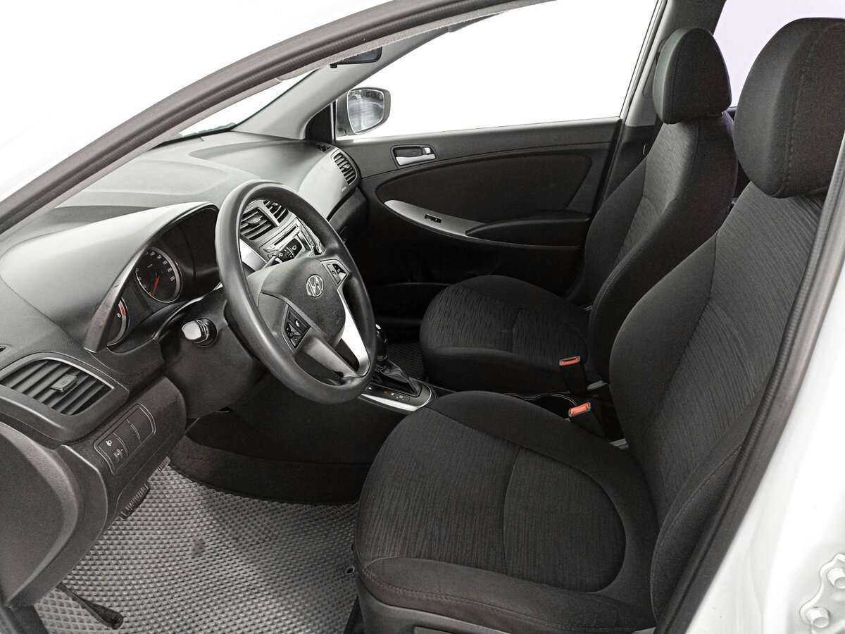 Hyundai Solaris 2015 года с пробегом. Фото: #13