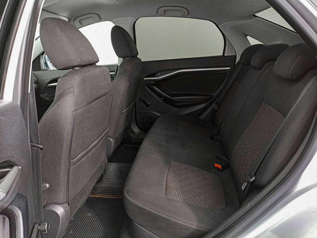 Lada (ВАЗ) Vesta 2017 года с пробегом. Фото: #9