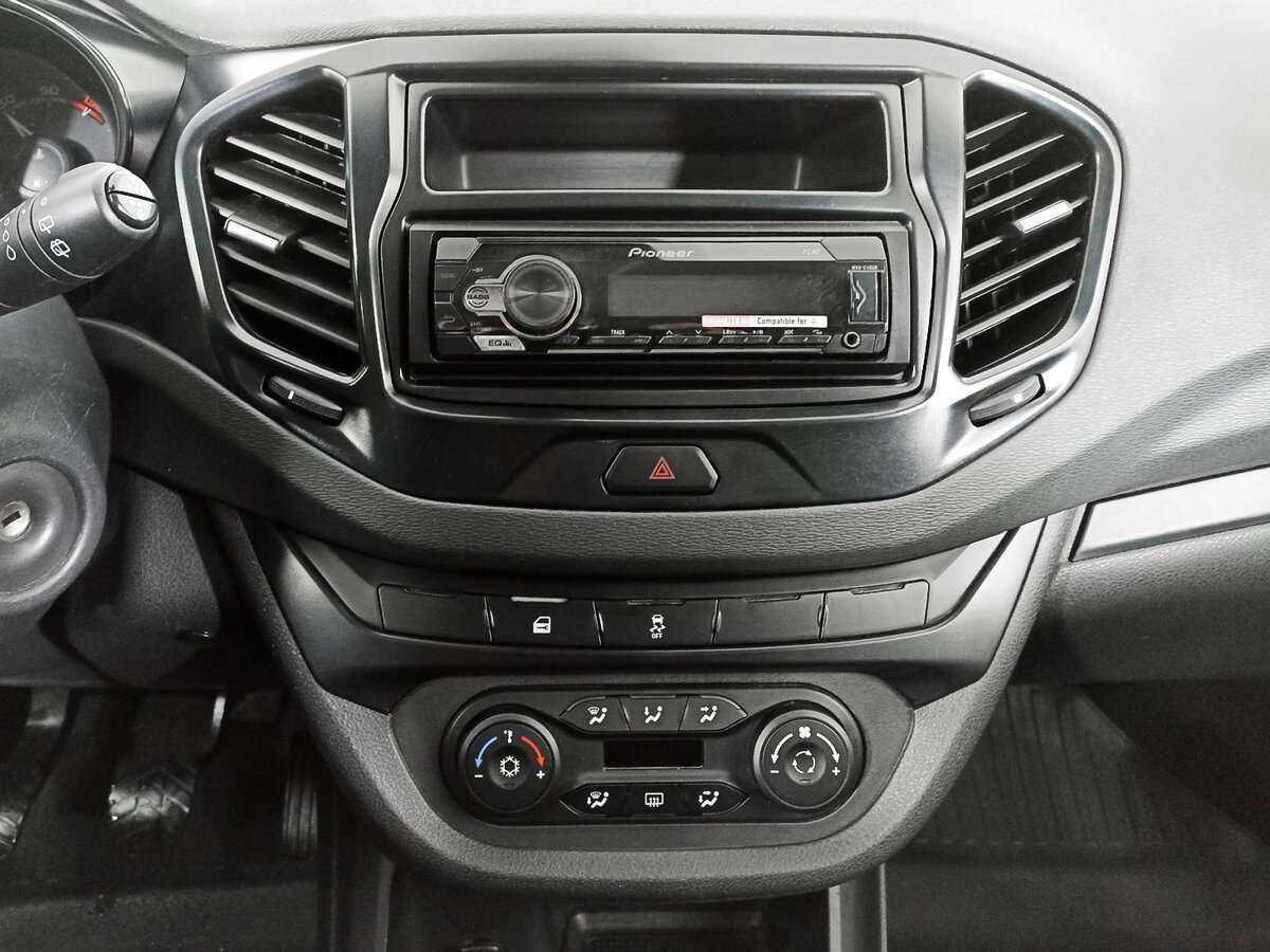 Lada (ВАЗ) Vesta 2019 года с пробегом. Фото: #10