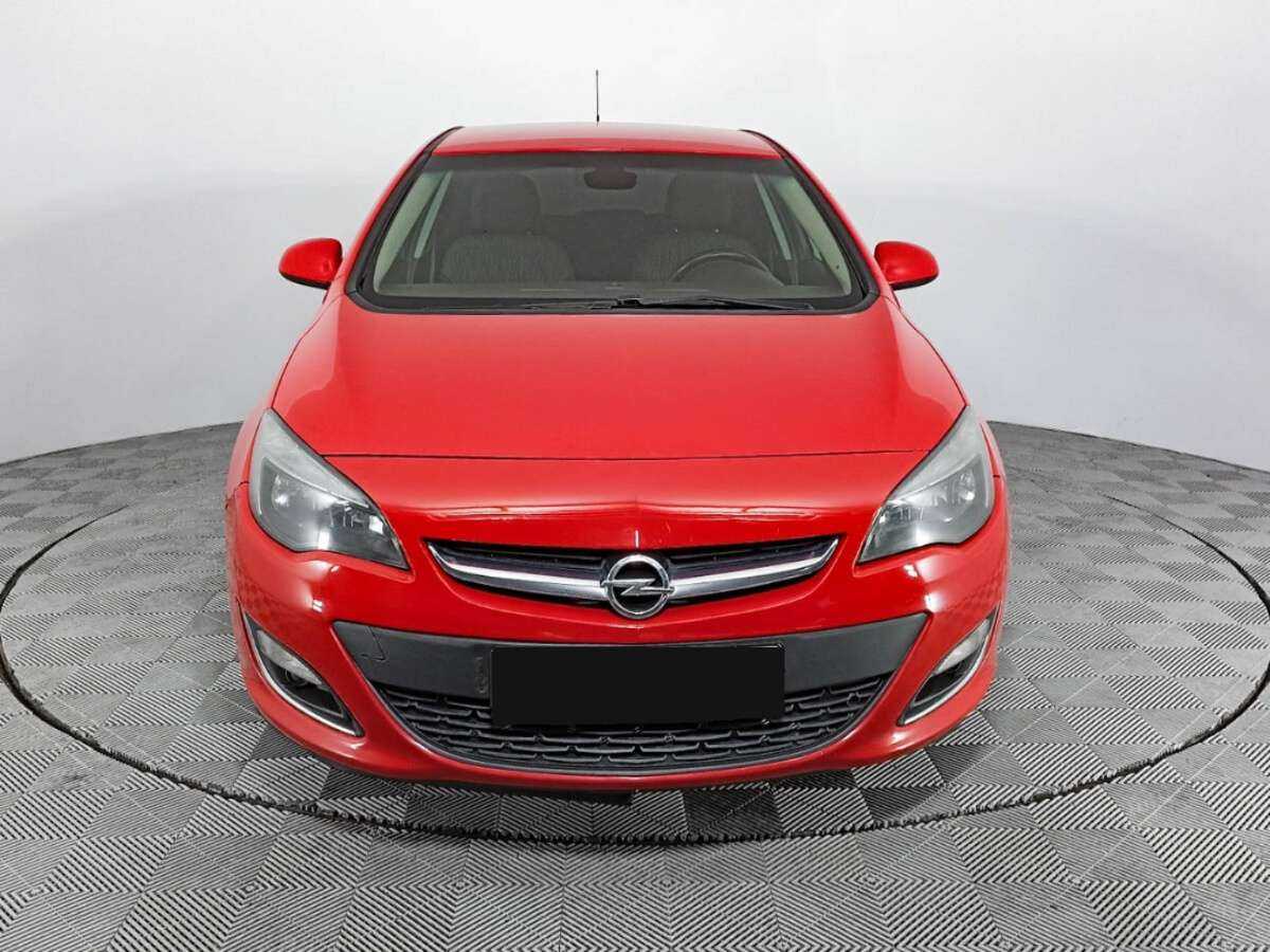 Opel Astra 2012 года с пробегом. Фото: #1